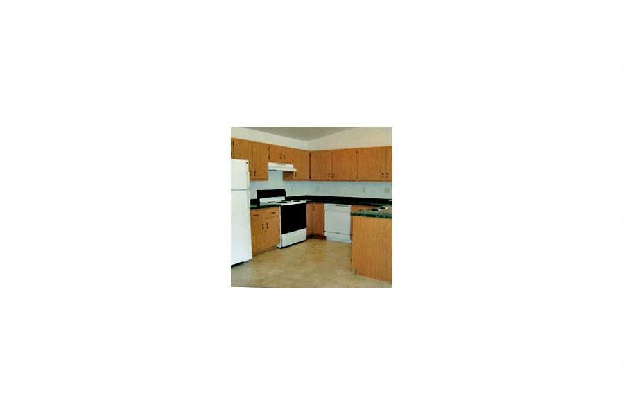COMMERCIAL SQUARE Apartments photo