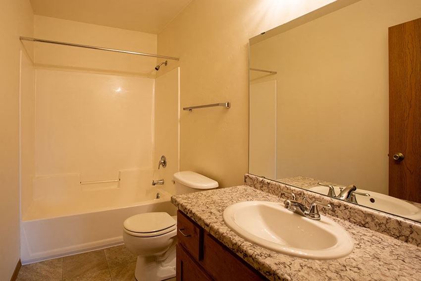3929 Doolittle Drive 2 Beds Apartment for Rent - Photo Gallery 1