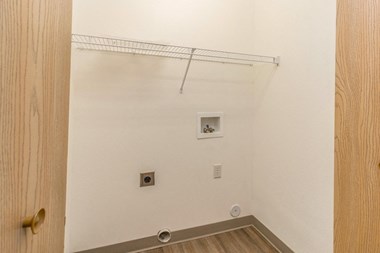 580 Brandon Pl. 2 Beds Apartment for Rent - Photo Gallery 1
