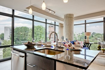 44 Maryland Avenue Studio-2 Beds Apartment for Rent - Photo Gallery 6