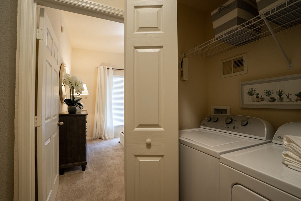 Washer & Dryer at Madison Gateway, St. Petersburg, FL