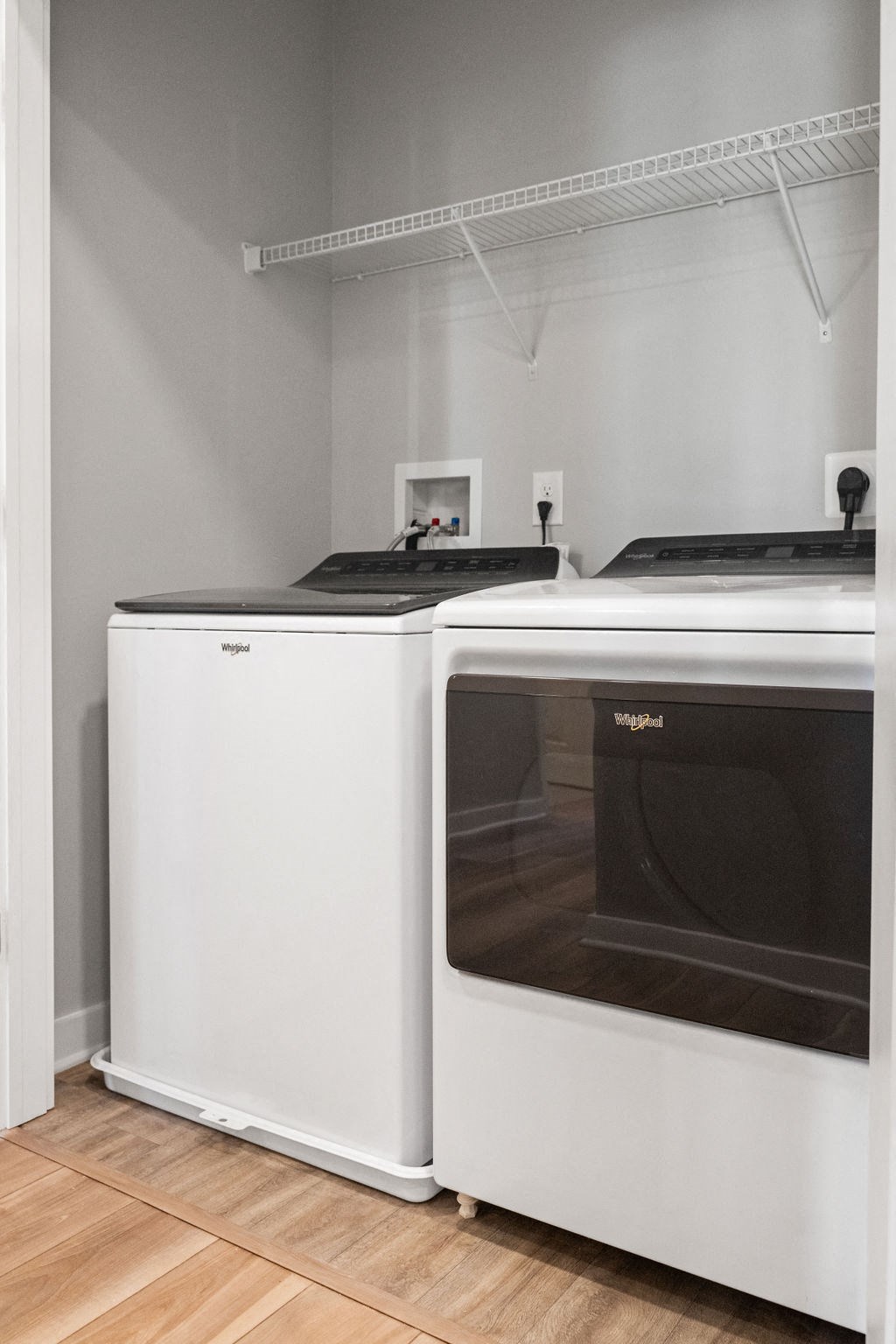 A white oven and microwave in a kitchen at Madison Prickett Preserve, Pennsylvania, 19067