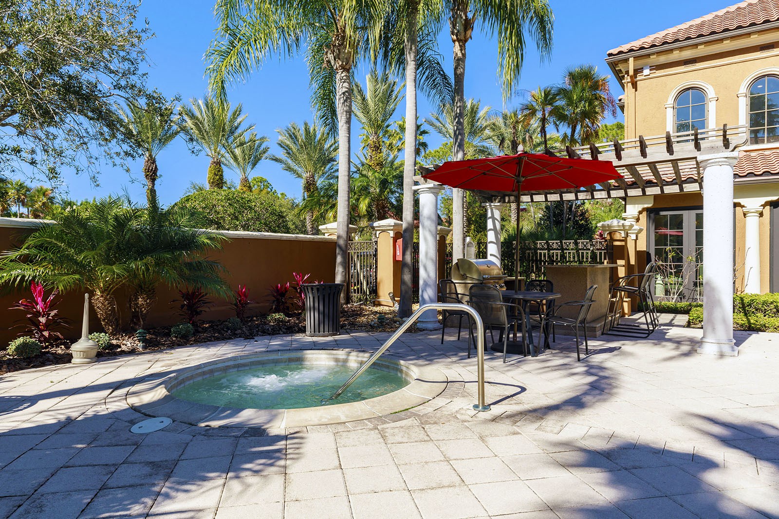 Madison Gateway Apartments, 500 Trinity Lane North, St. Petersburg, FL