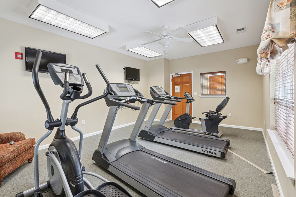 Cambridge Commons fitness room