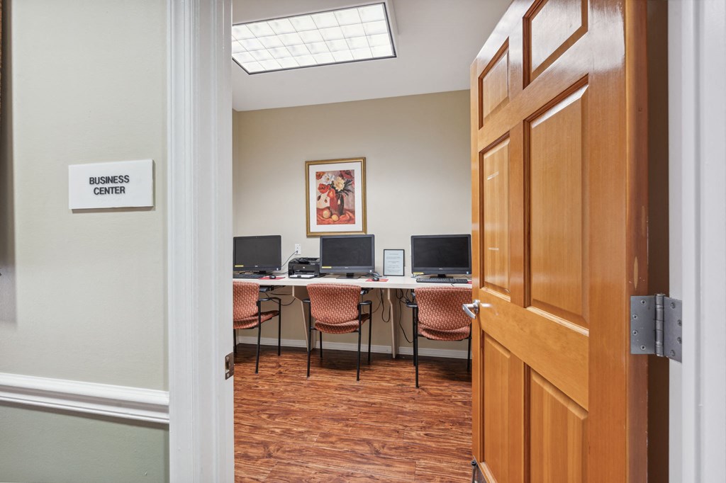 Cambridge Commons computer room