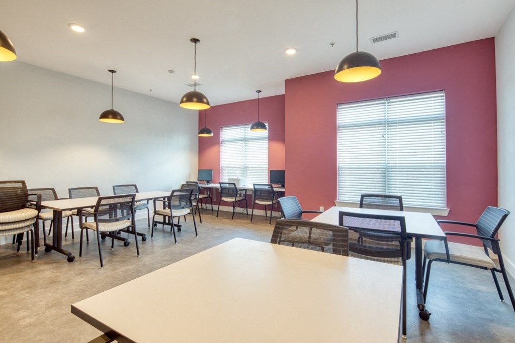 Business Center, The Rosa