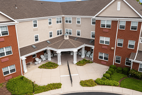 560 Oak Drive 1-2 Beds Apartment for Rent