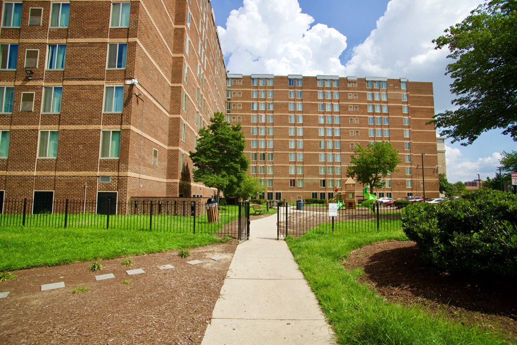 1330 7th Street Apartments