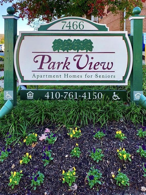 a sign for park view apartment homes for seniors