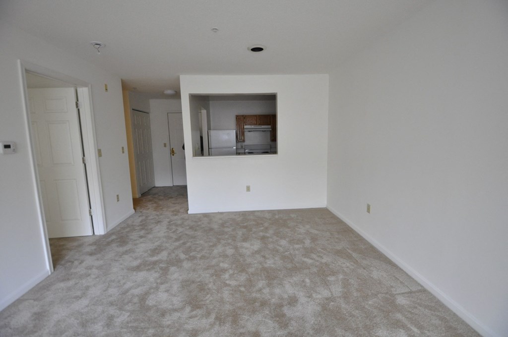 Park View at Woodlawn Spacious Apartment Home