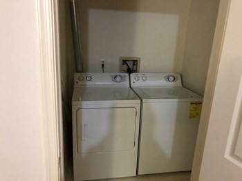 Naples Manor In Unit Washer/Dryer Naples Manor Washer/Dryer - Photo Gallery 5