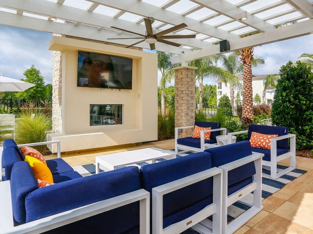 Oasis At Shingle Creek