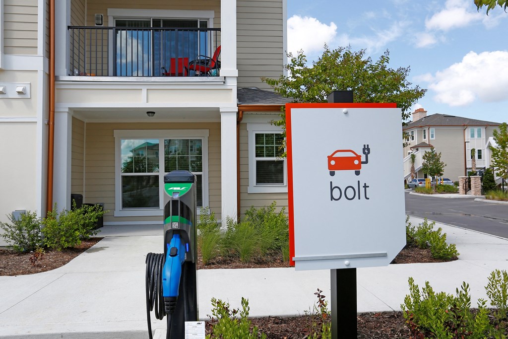 Oasis At Shingle Creek