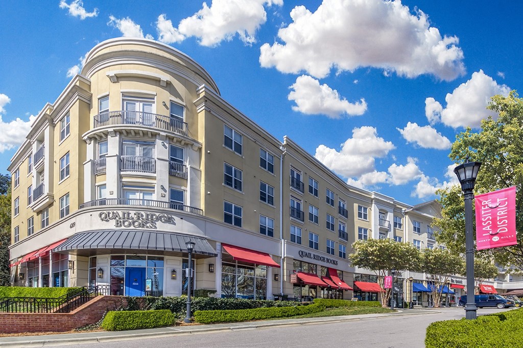 Building at Lassiter at North Hills, Raleigh