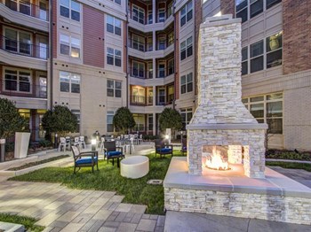 Outdoor courtyard with fire pit Outdoor courtyard with fire pit at LaVie Southpark, Charlotte