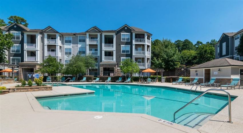 Swimming Pool With Relaxing Sundecks at Centerview at Crossroads, Raleigh, NC - Photo Gallery 1