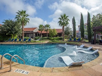 Relaxing Swimming Pool Relaxing Swimming Pool at Teravista, Texas - Photo Gallery 6