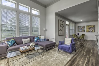 2525 Sycamore Farms Drive NW 1-2 Beds Apartment for Rent - Photo Gallery 3
