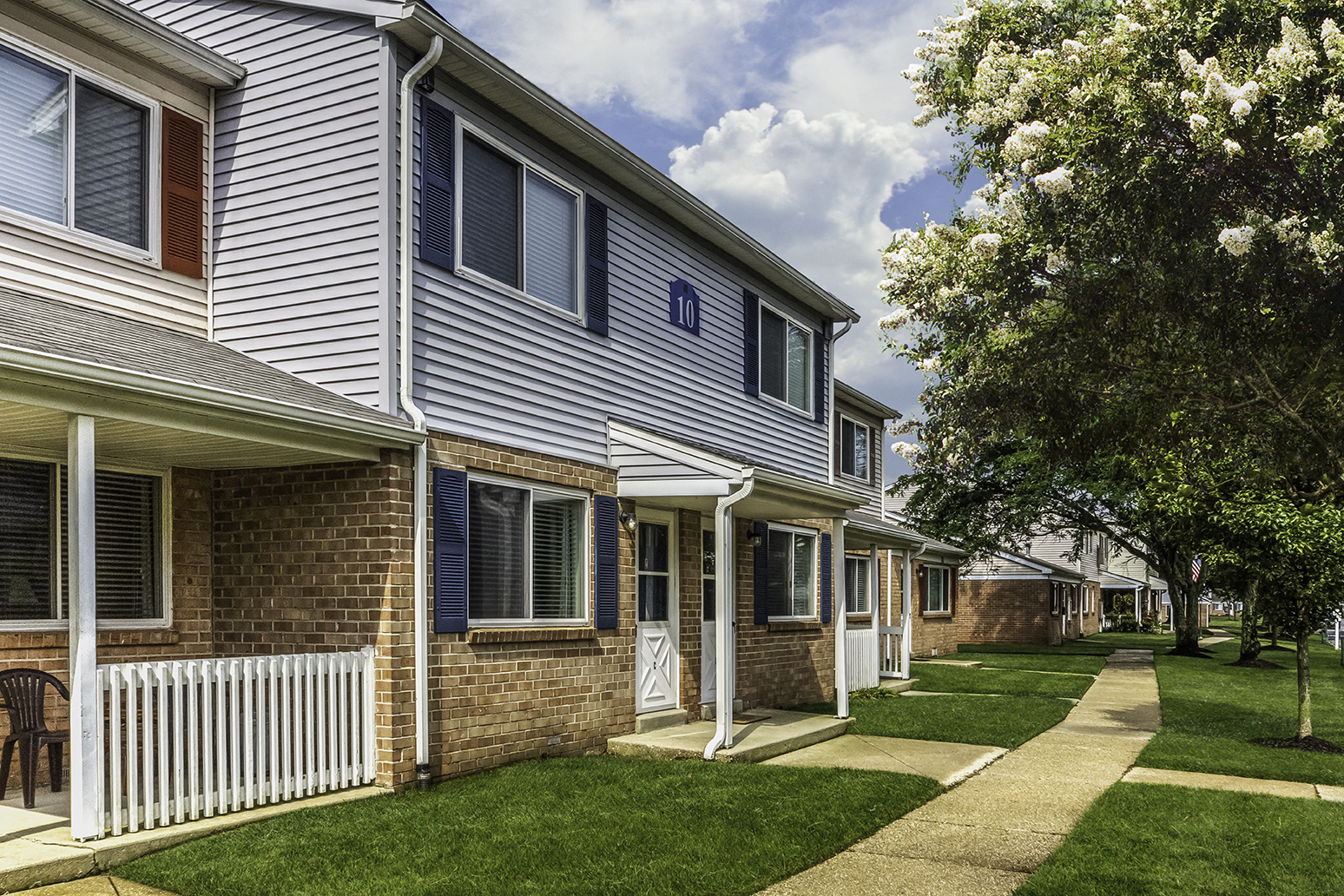 27 N. Ladow Avenue 1-2 Beds Apartment for Rent
