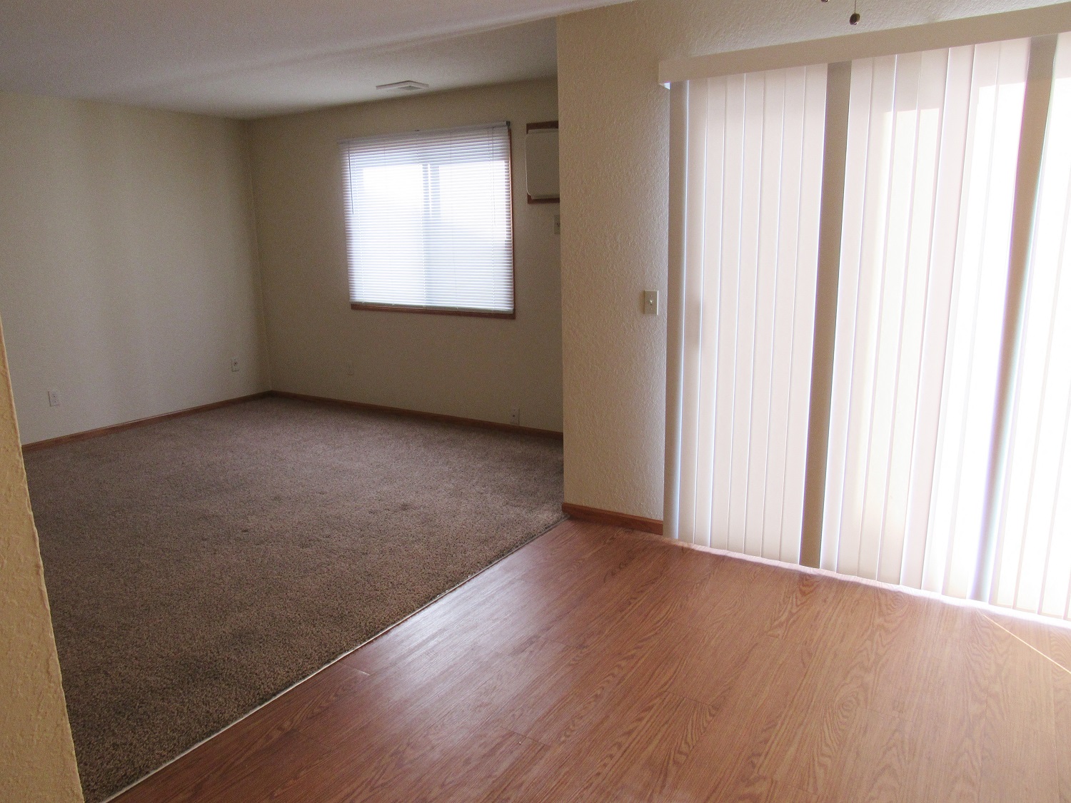 Victoria Townhomes Dining Room