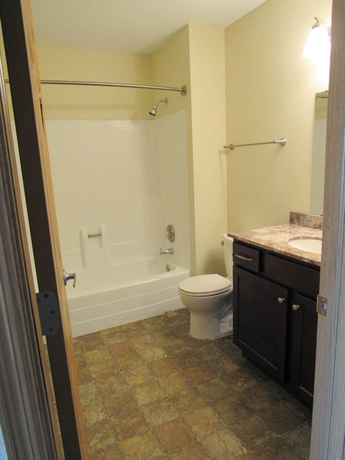 Victoria Townhomes bathroom