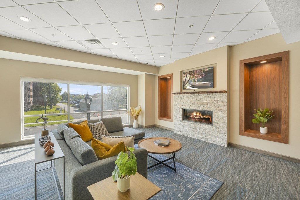 Lounge at Shakopee Flats, Minnesota