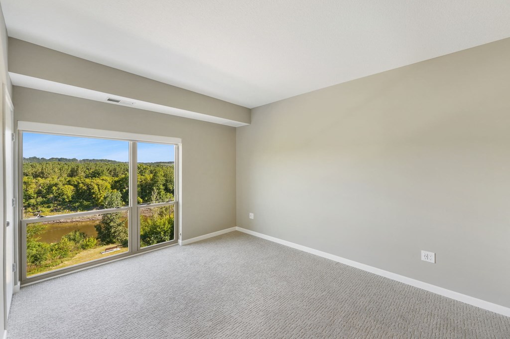Vacant Living Room at Shakopee Flats, Shakopee, MN