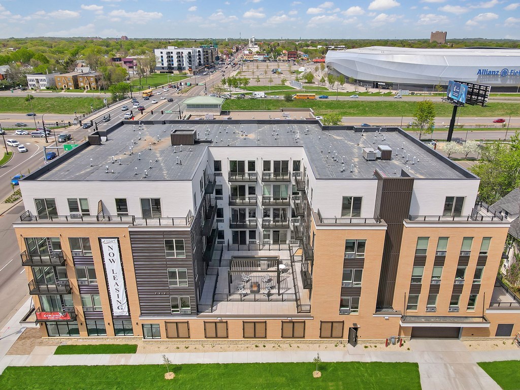 Liffey on Snelling | High End Apartments in St. Paul, MN