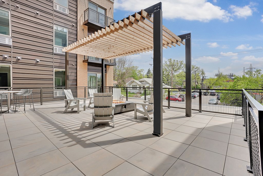 Liffey on Snelling | High End Apartments in St. Paul, MN