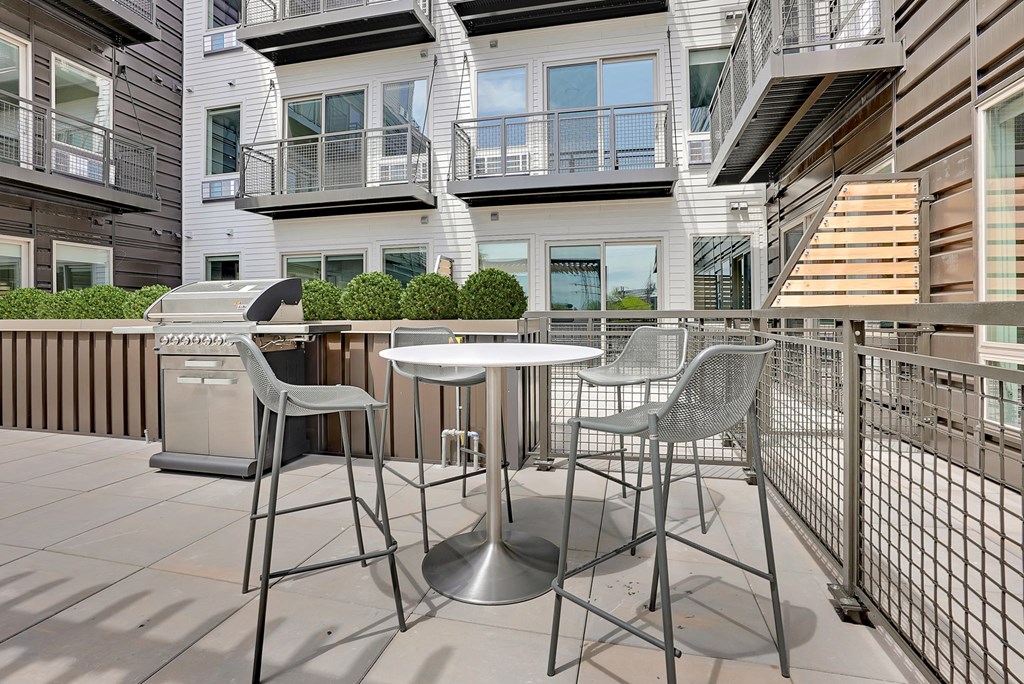 Liffey on Snelling | High End Apartments in St. Paul, MN