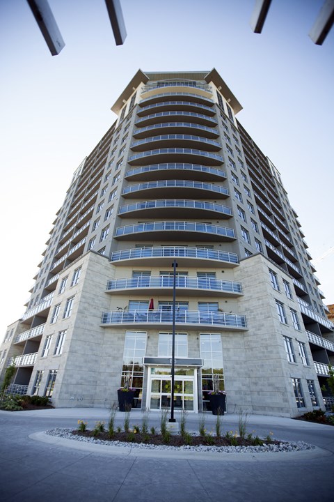 an apartment building in the city