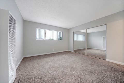 empty living room at Sunset Square, West Covina, CA
