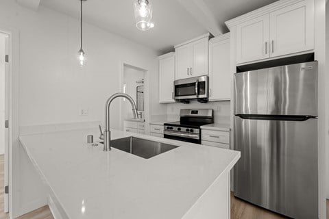 1534-36 S. Rexford Drive 1 Apartment for Rent