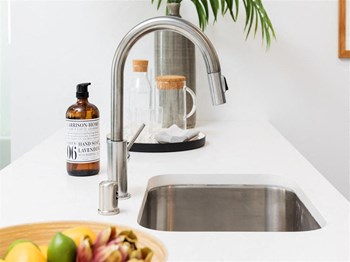 Stainless steel bathroom sink - Photo Gallery 6