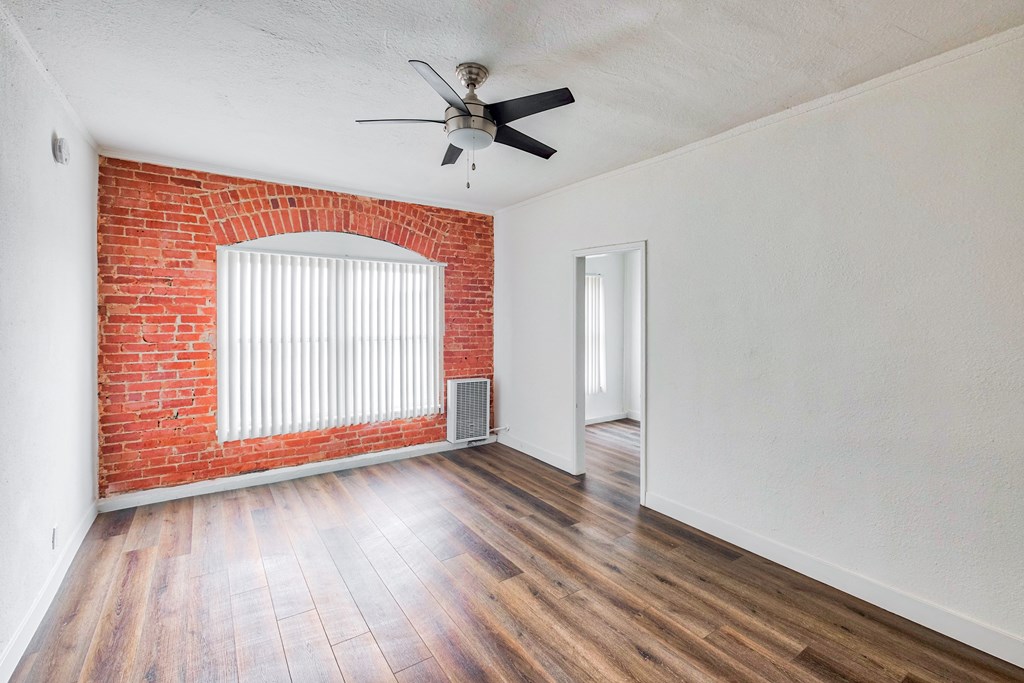 view of bachelor with window in background