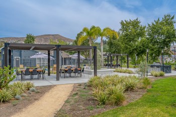 Outdoor seating area - Photo Gallery 4