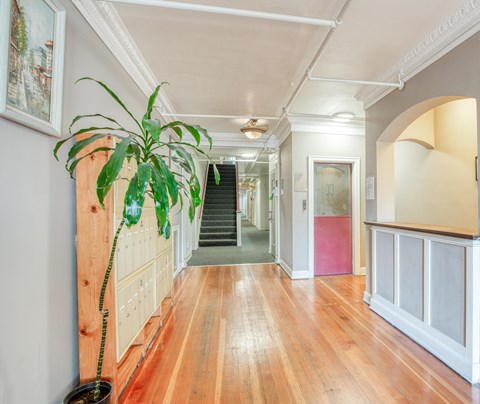 5826 Carlton Way Studio Apartment for Rent