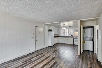 view of living room and kitchen - Photo Gallery 6