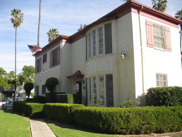 Buiding  exterior manicured lawns