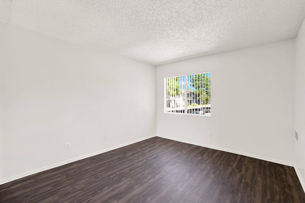 Wooden floor at Monterra Ridge Apartments,California