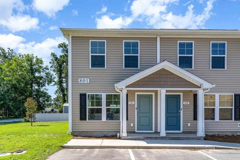 A house with the number 801 on the front.