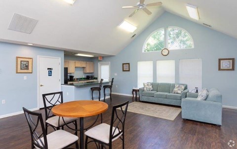 600 Glendon Way 2-3 Beds Apartment for Rent