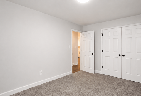 1915 Pine Bough Ln 1-2 Beds Apartment for Rent