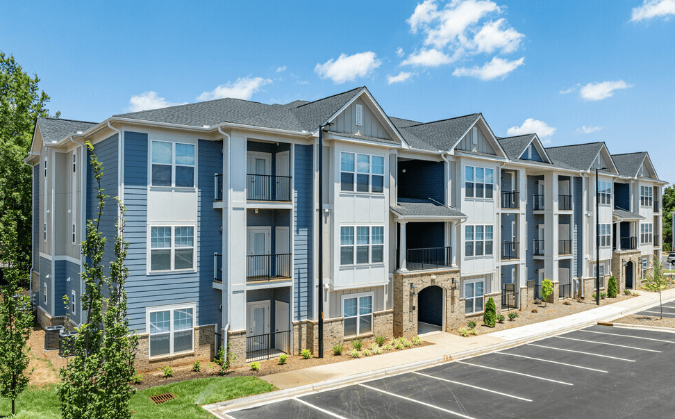 Exterior View at Hamilton Reserve, Greensboro, 27407