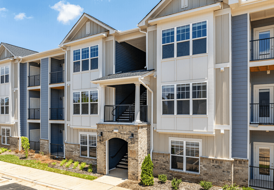 Exterior View at Hamilton Reserve, Greensboro, 27407