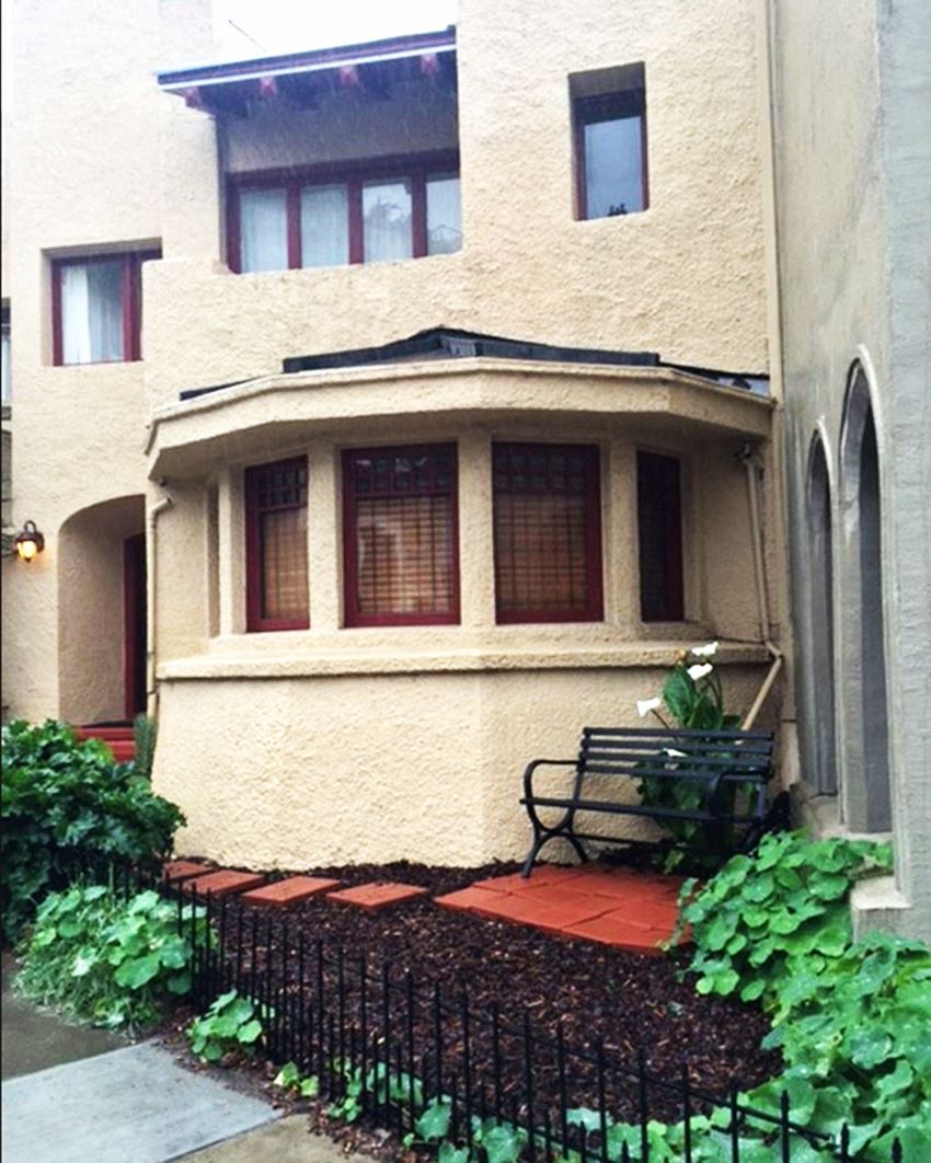 1077 Ashbury Street Studio-3 Beds Apartment for Rent - Photo Gallery
