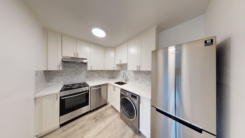 1771 Highland Place is a similar property to Ocean View Gardens Apartments located in Berkeley