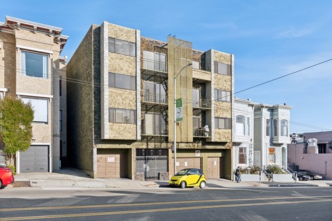 Side view exterior of the apartment building at 2038 Divisadero St, San Francisco, CA 94115, USA