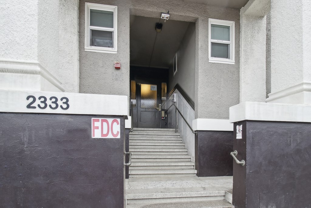 Main entrance door of the apartment building at 2333 Channing Way, Berkeley, CA 94704, USA