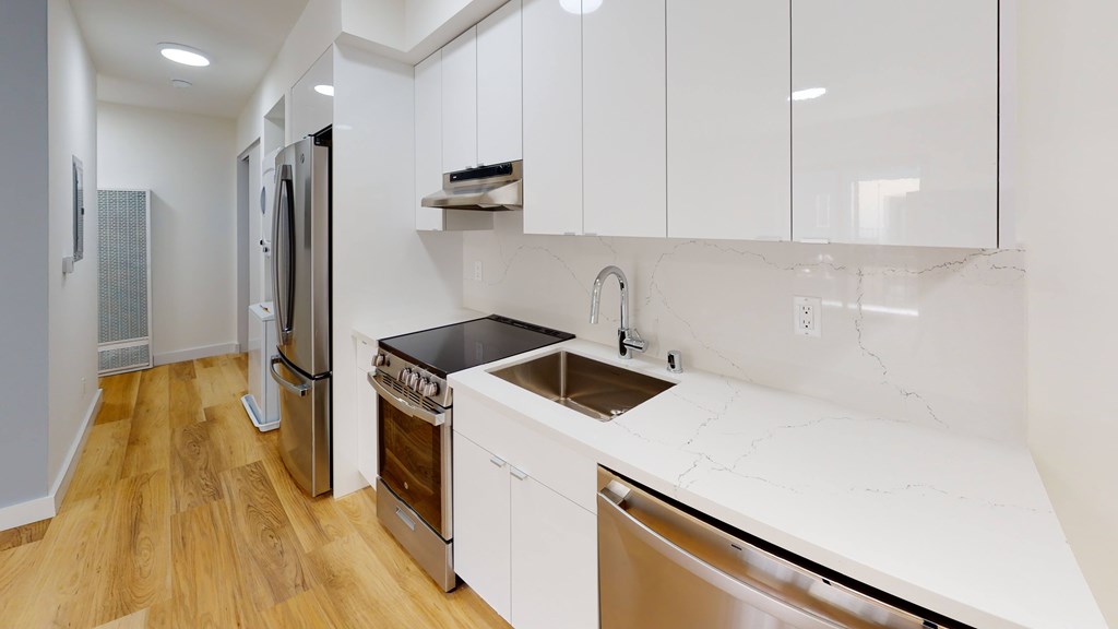 2520 College Avenue is a similar property to Aquatic II located in Berkeley